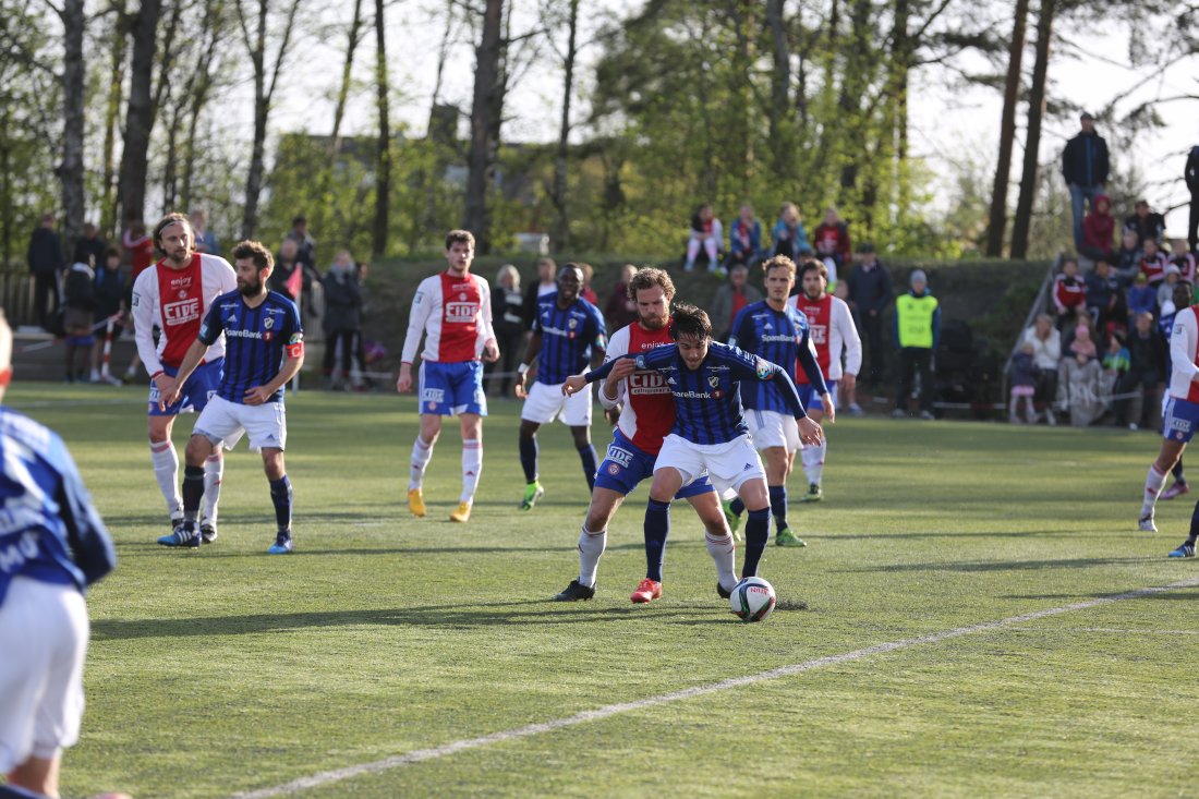 <em>Stabæk på cupbesøk i 2015. Foto: Guttorm Lende</em>