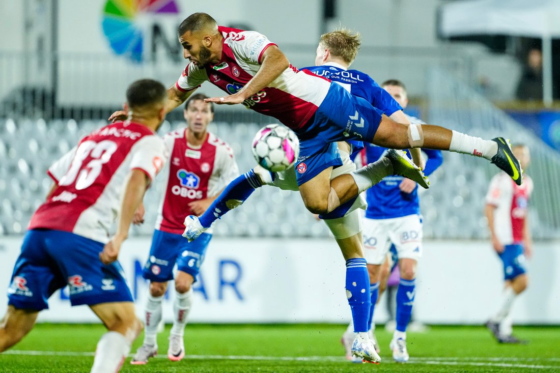 <em>Ayoub spilte en ny solid kamp og sto sammen med resten av forsvaret godt opp mot Molde-angrepet som kom til Ekeberg i kalasform.</em>