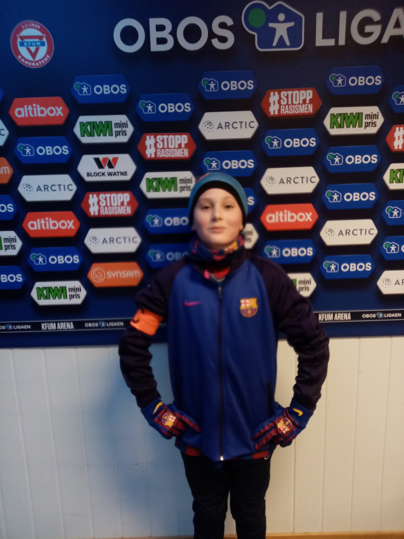 Isak (2008);<br />Isak har gjennom gode holdninger gjort seg fortjent til kapteinsbindet. Han har gjennom sine holdninger bidratt til et godt treningsmiljø og fellesskap i gruppa. Isak leder gjennom eksempel og det han gjør på banen. Han har alltid 100% tilstedeværelse, engasjement og lyst til å bli bedre. Det hever nivået på trening og smitter over på lagkamerater! Isak er også alltid flink til å ta imot konstruktiv kritikk, og er veldig lærevillig. Samtidig som han er flink til å gi andre lagkamerater gode tilbakemeldinger.&nbsp;