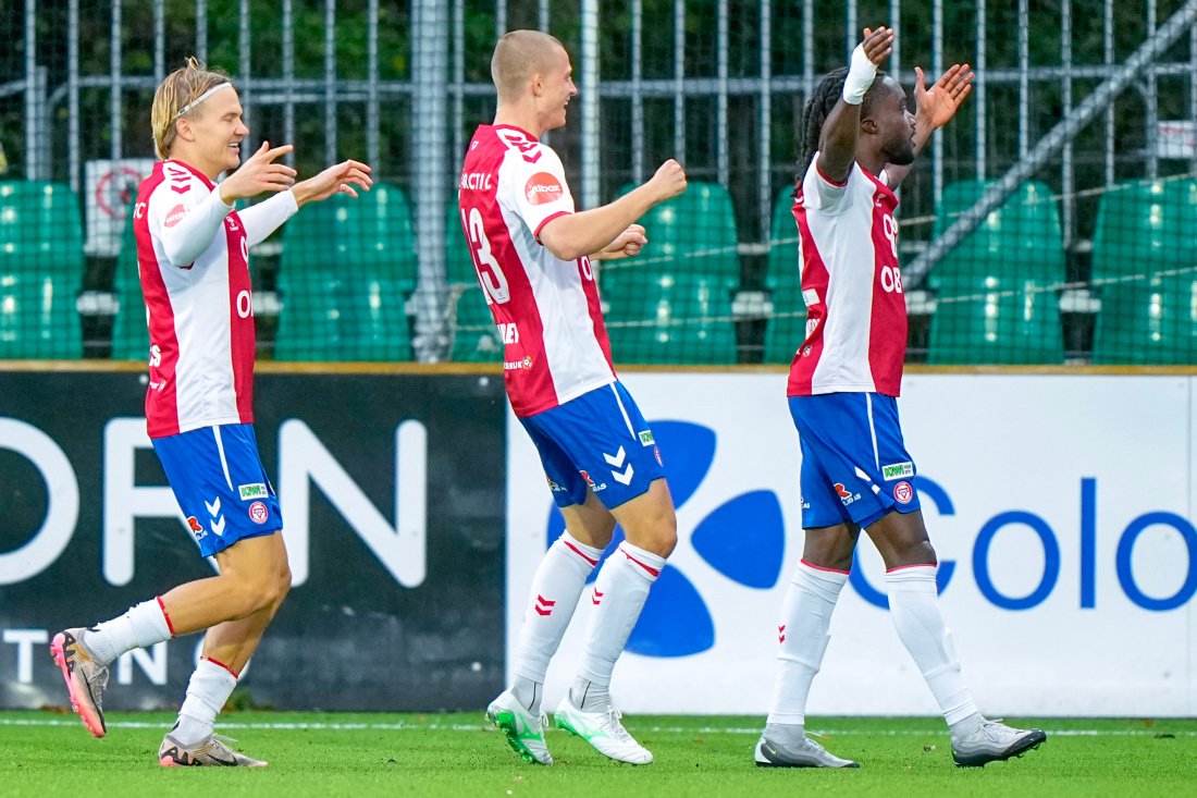 <em>David Hickson ga oss et ledermål før minuttet var spilt. Foto: Cornelius Poppe / NTB</em>