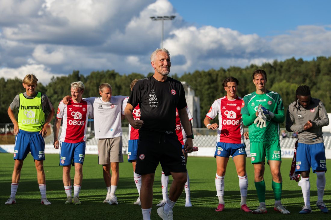 <em>En lettet Isnes etter kampen. Foto: Amanda Pedersen Giske / NTB</em>