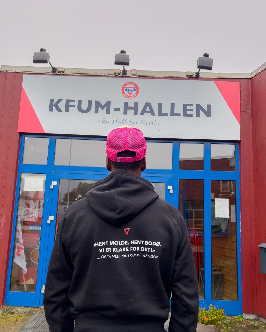 Shola Akinyemi med DetSaShola-genseren